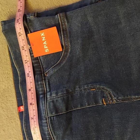 SPANX NWT Distressed Skinny Jeans Medium - Picture 10 of 14